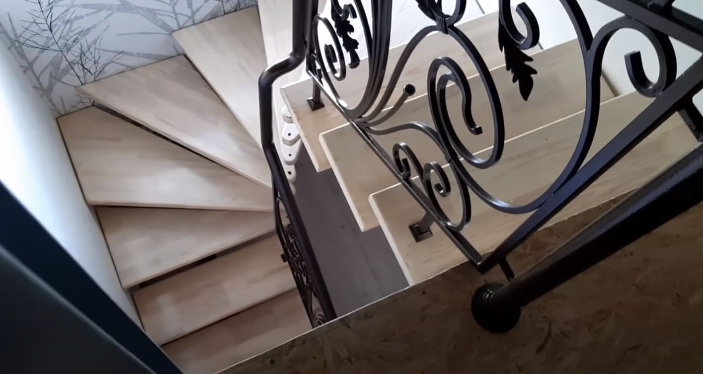 Недорогие металлические перила для лестницы